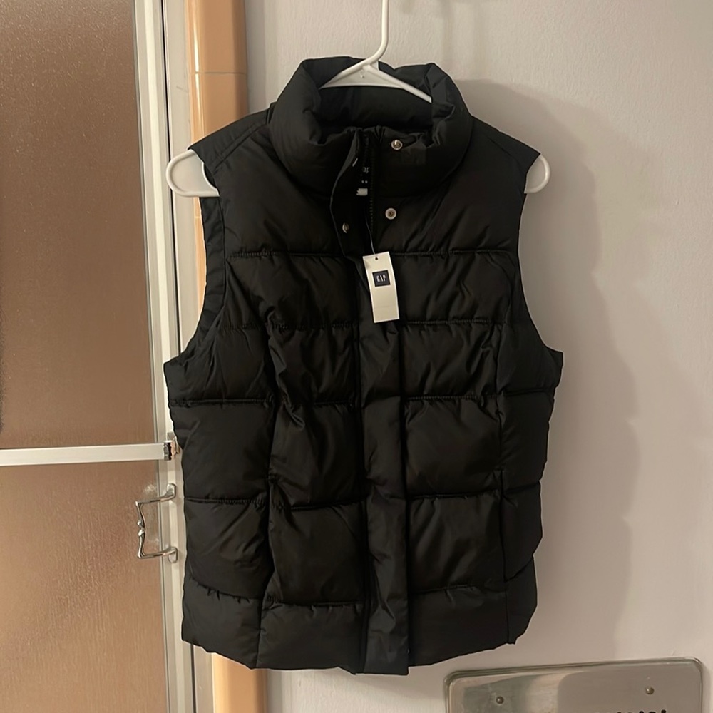 Gap Puffy Vest